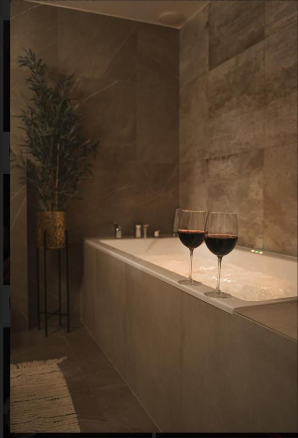 Like Home 2 Sauna,Jacuzzi & Spa Świdnica Esterno foto